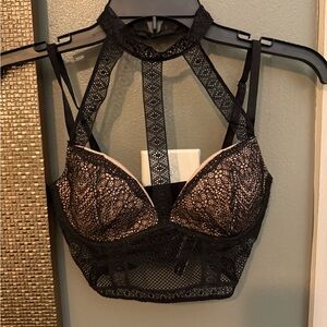 VS Chic Black Lace Halter Bra